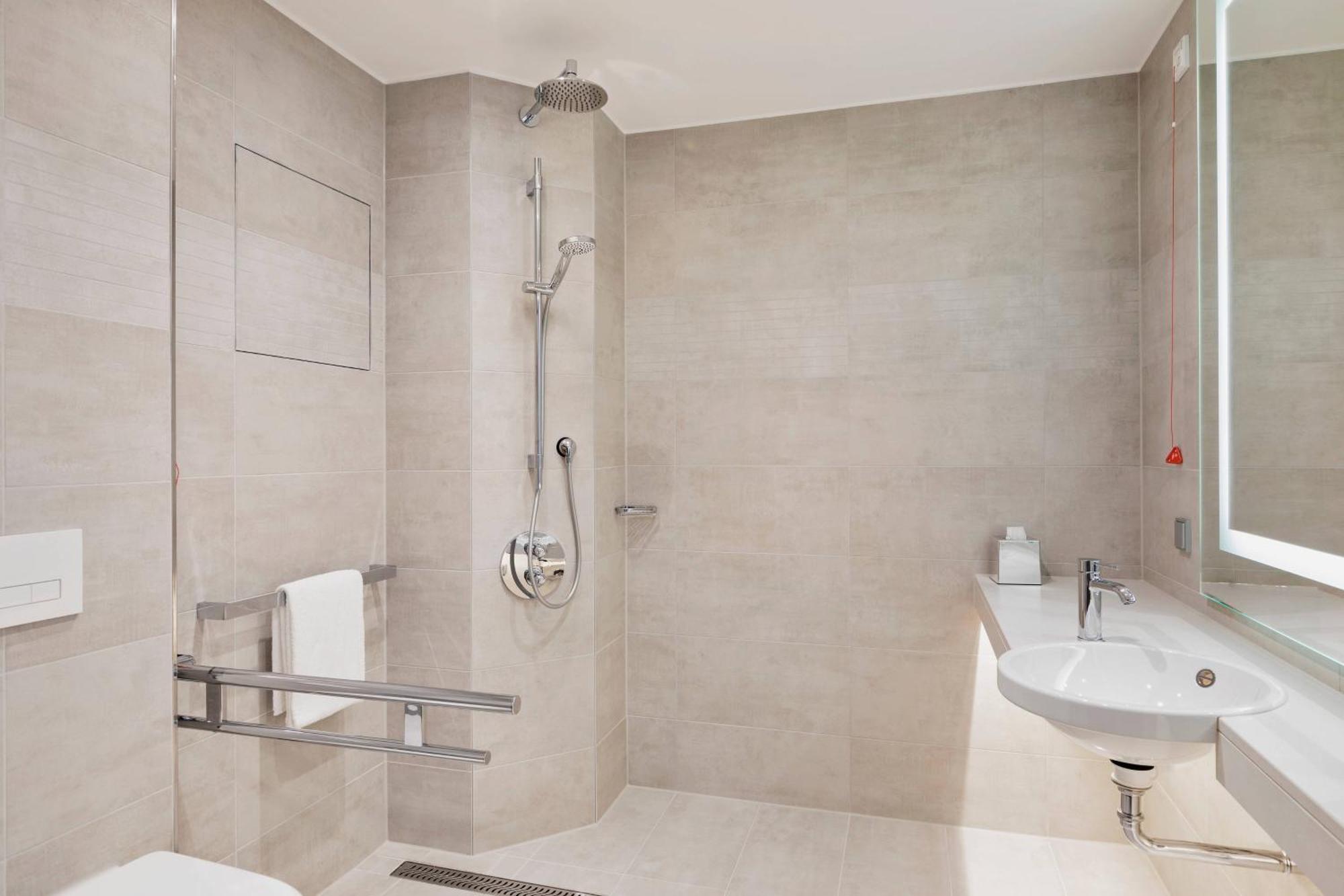מלון גרכינג ביי מינכן Courtyard By Marriott Munich Garching מראה חיצוני תמונה